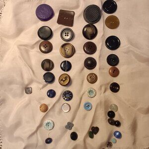 40 vintage buttons Assorted material glass  no duplicates very nice to add to co